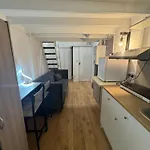 Duplex Studio 3 Minute Drive From Luton Airport